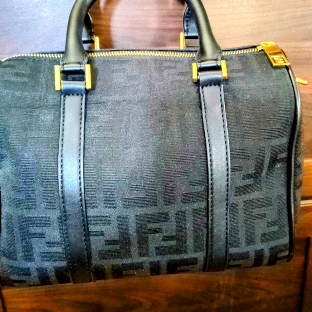 Fashion Sling Bag Black With Gold Metals